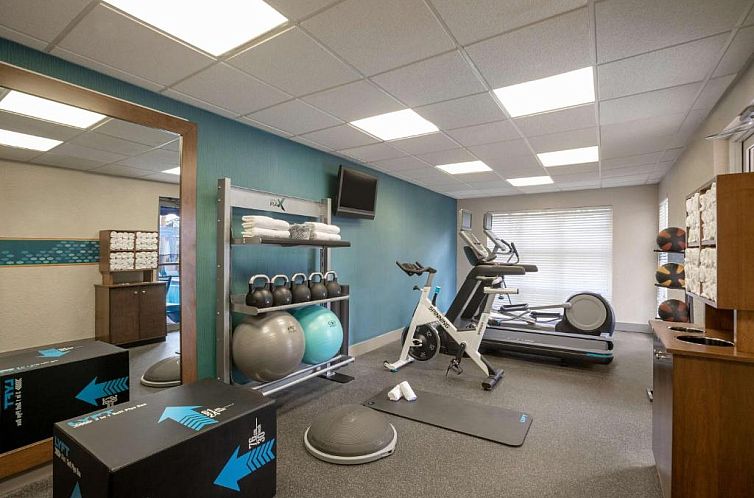 Hampton Inn & Suites Fort Lauderdale Airport