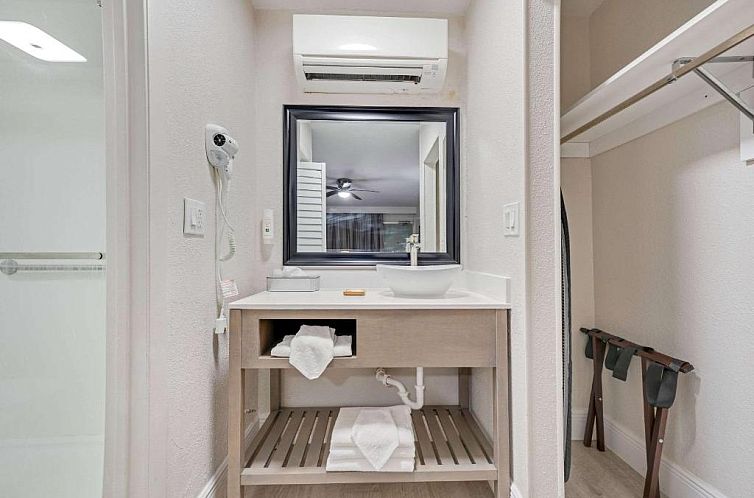 Quality Inn & Suites Airport - Cruise Port Hollywood