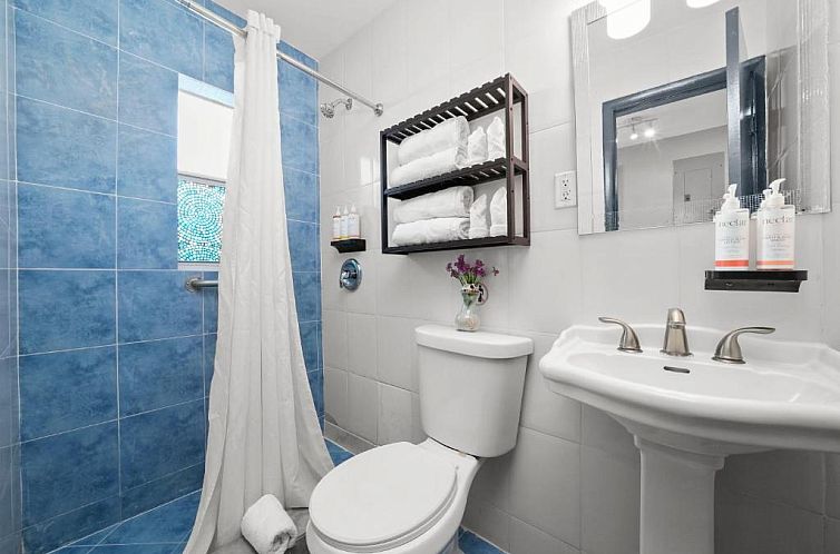 Hollywood Beach Suites and Hotel