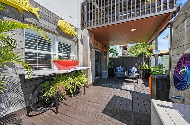 Hollywood Beach Suites and Hotel