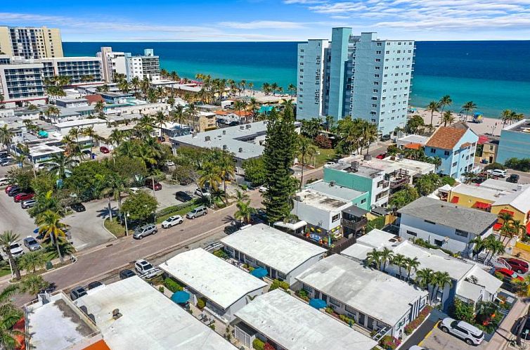 Hollywood Beach Suites and Hotel
