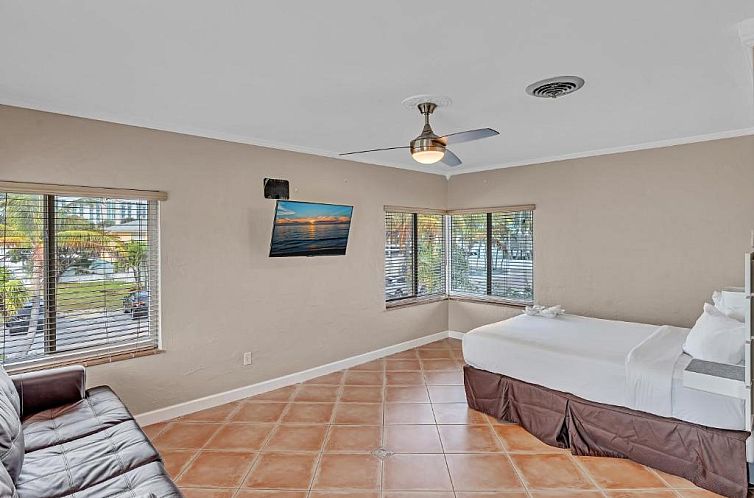 Hollywood Beach Hotels