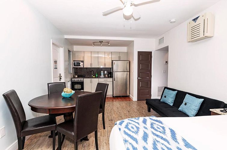 Caribbean Resort Suites