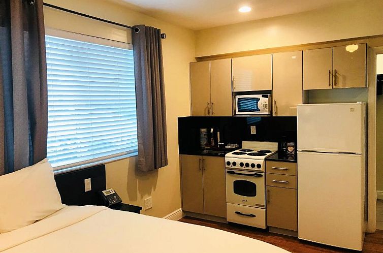 Caribbean Resort Suites