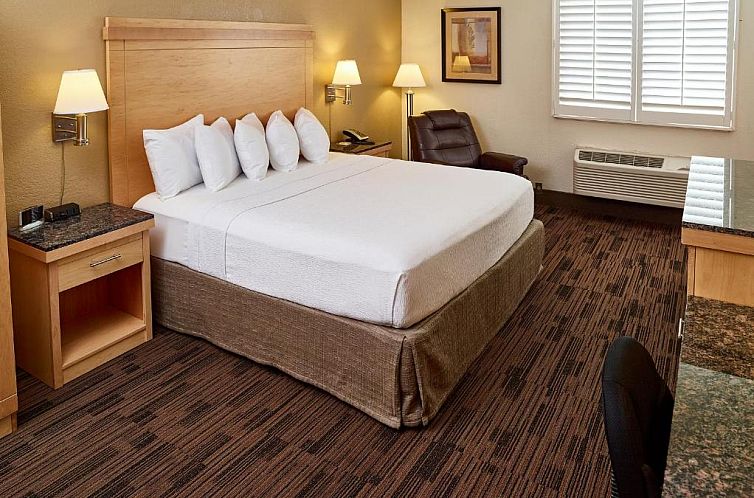 LivINN Hotel St Paul East / Maplewood