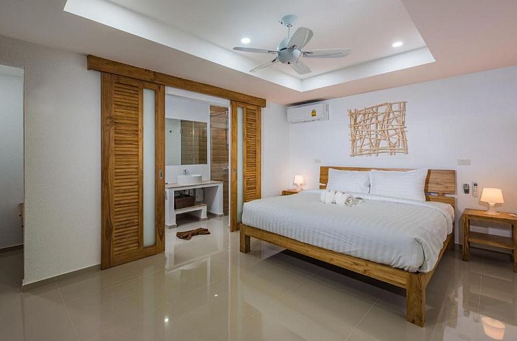 Sunset Emily Villas & Rooms
