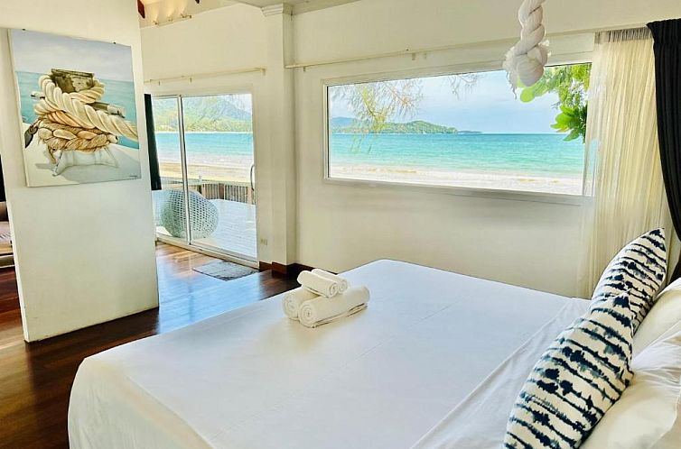 Twin Bay Resort