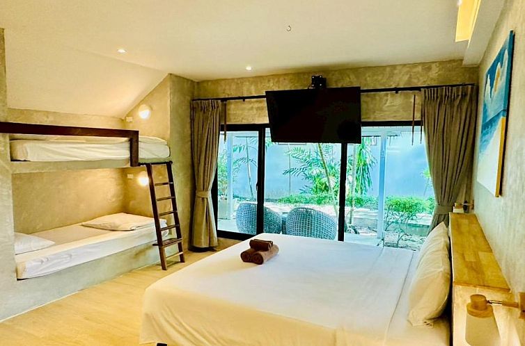 Twin Bay Resort