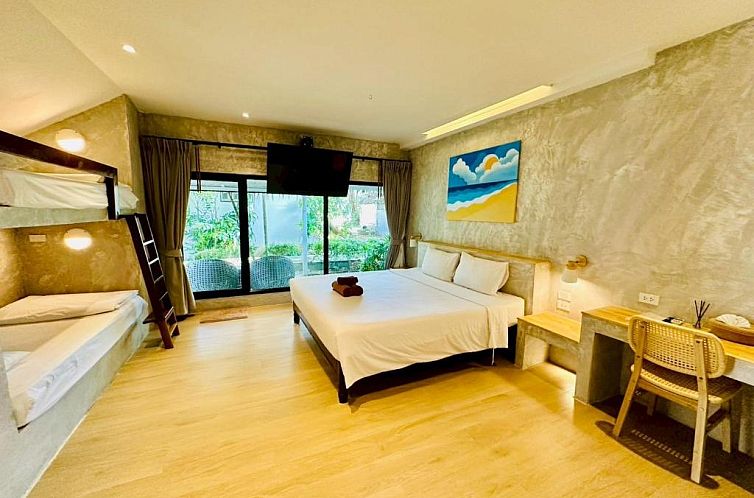 Twin Bay Resort