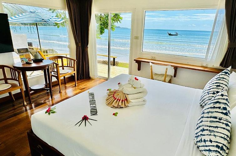 Twin Bay Resort
