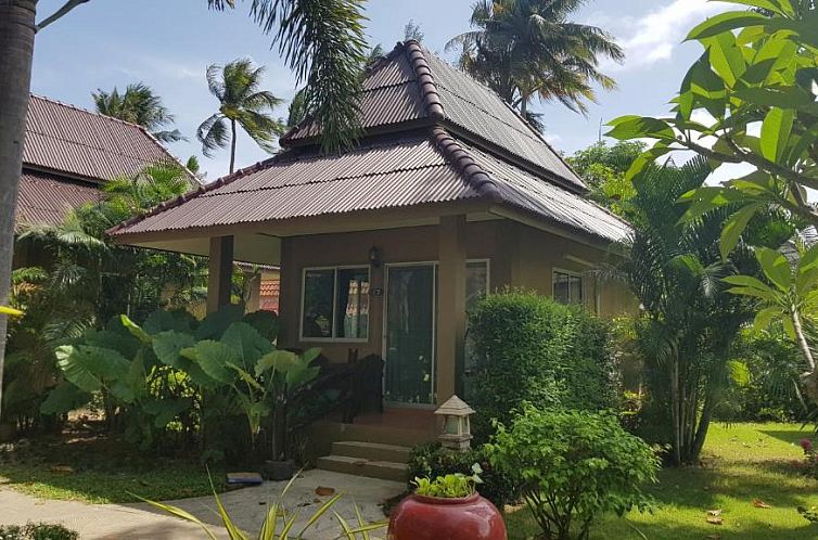 Lanta Castaway Beach Resort