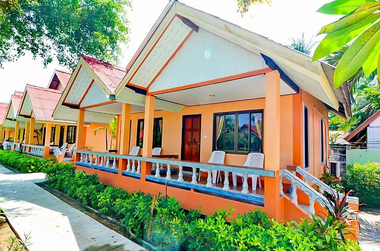 Lanta Emerald Bungalow