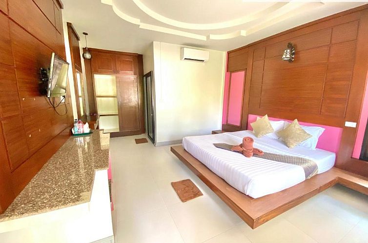 Lanta Emerald Bungalow