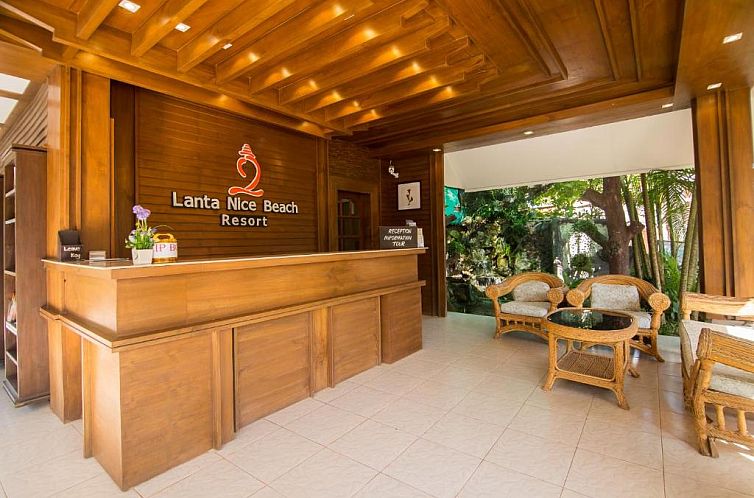 Lanta Nice Beach Resort