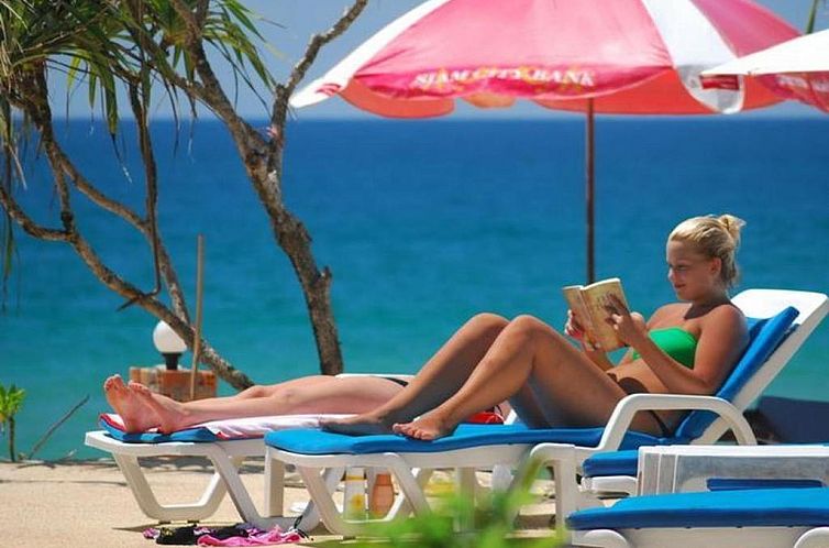 Lanta Nice Beach Resort