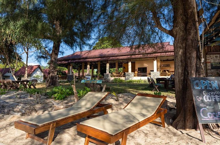 Gooddays Lanta Beach Resort SHA