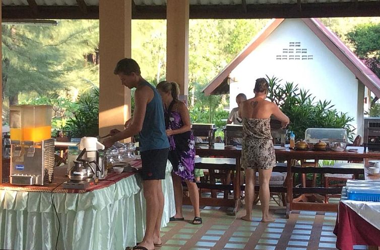 Gooddays Lanta Beach Resort SHA