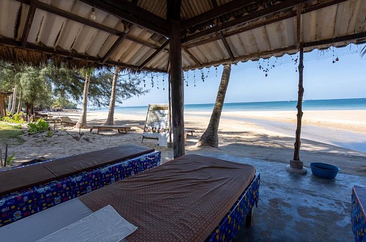 Gooddays Lanta Beach Resort SHA