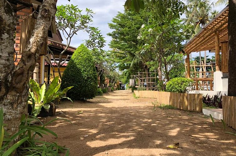 Coco Lanta Resort - SHA Plus