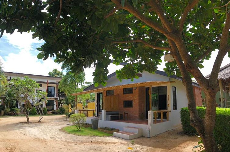 Coco Lanta Resort - SHA Plus