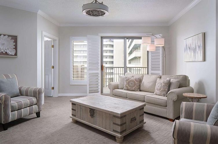 Royale Palms Condominiums