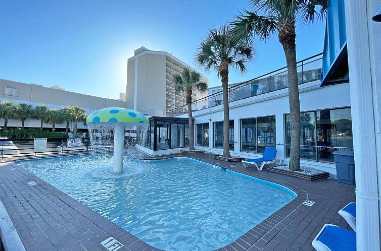 Polynesian Oceanfront Motel