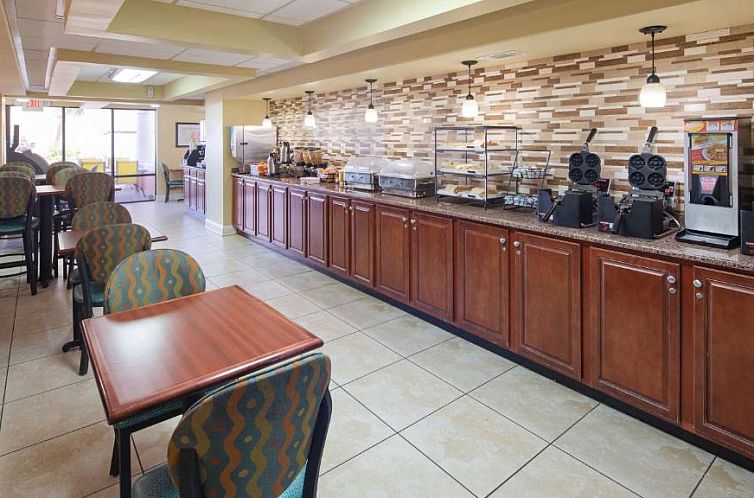 Best Western Ocean Sands Beach Resort