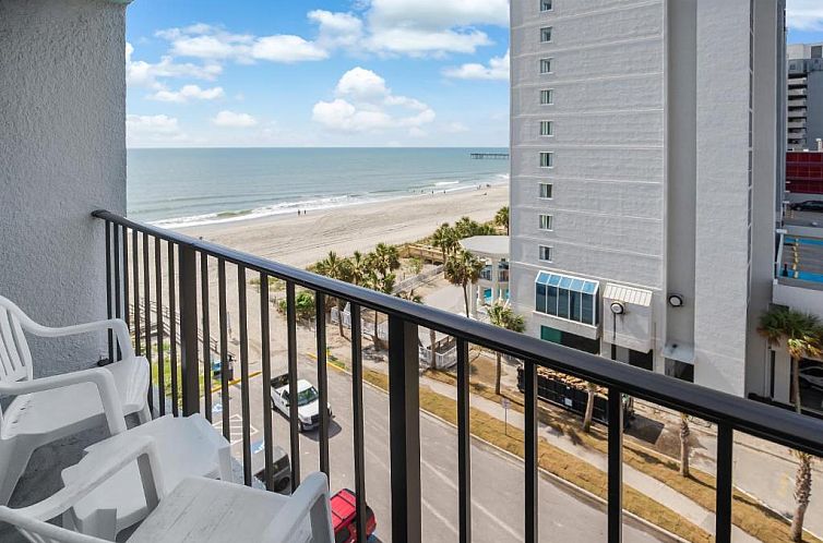 Tropical Seas Hotel