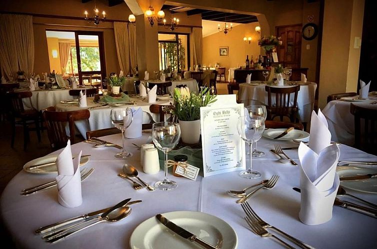 Eight Bells Mountain Inn