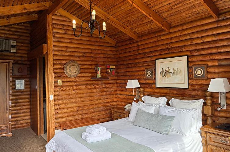 Eight Bells Mountain Inn