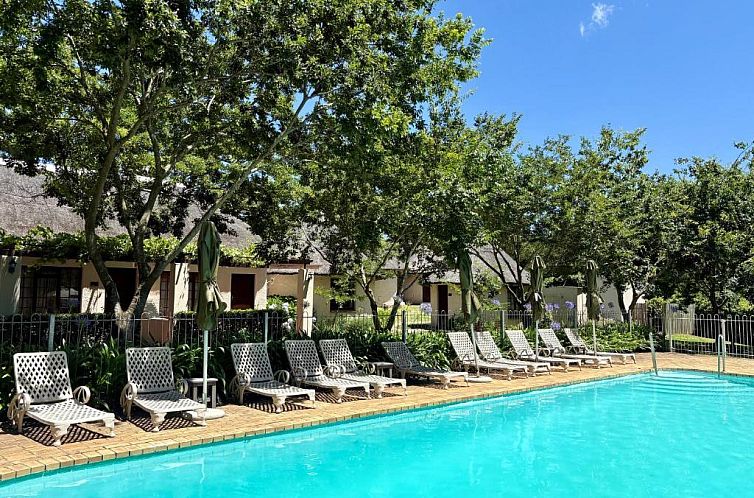 Eight Bells Mountain Inn