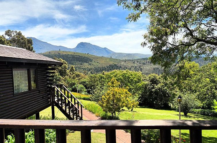 Eight Bells Mountain Inn