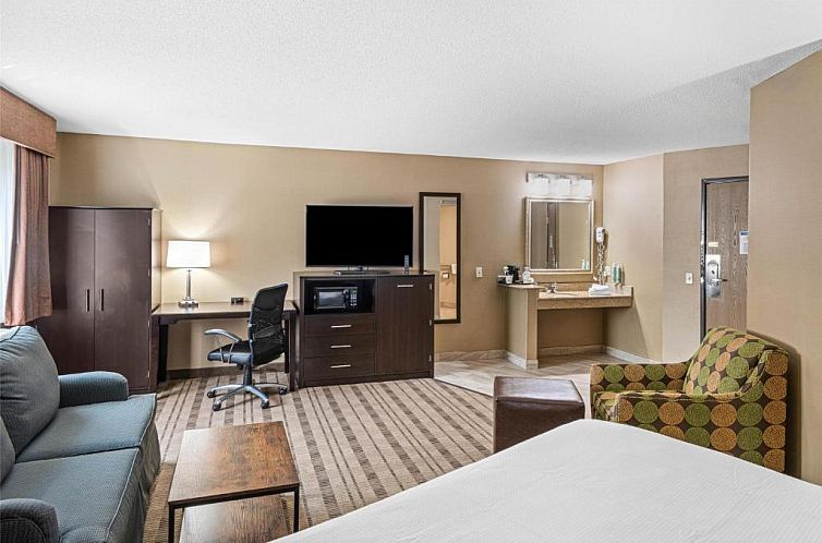 Best Western Airport Inn Warwick