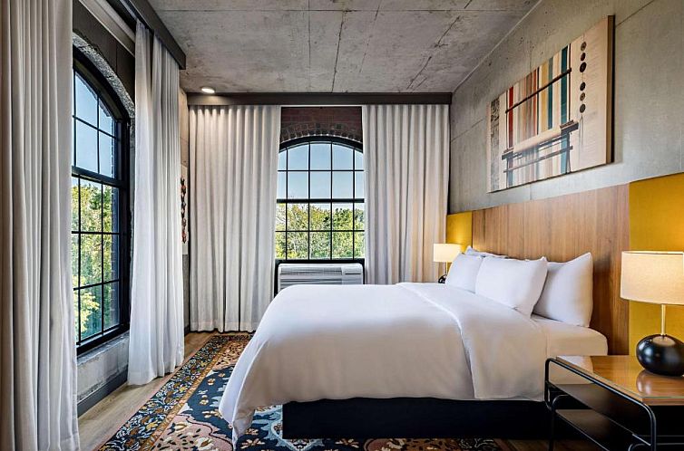 NYLO Providence Warwick Hotel, Tapestry Collection by Hilton