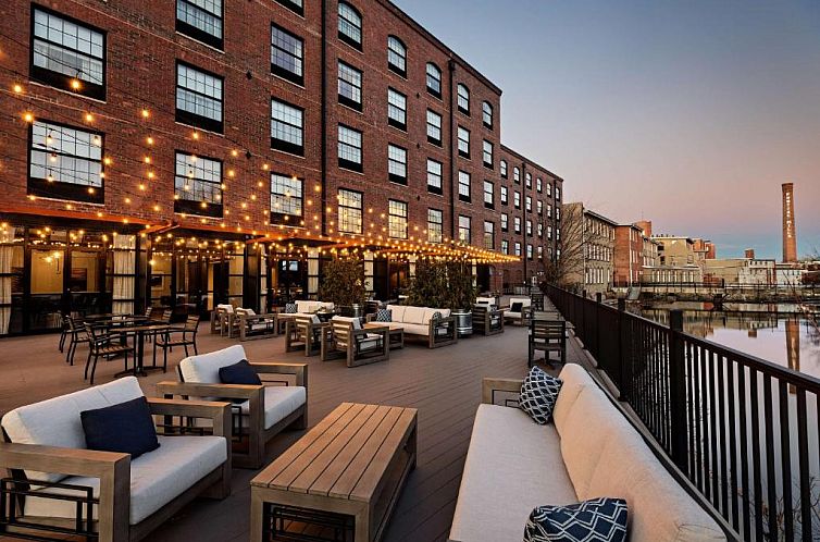 NYLO Providence Warwick Hotel, Tapestry Collection by Hilton