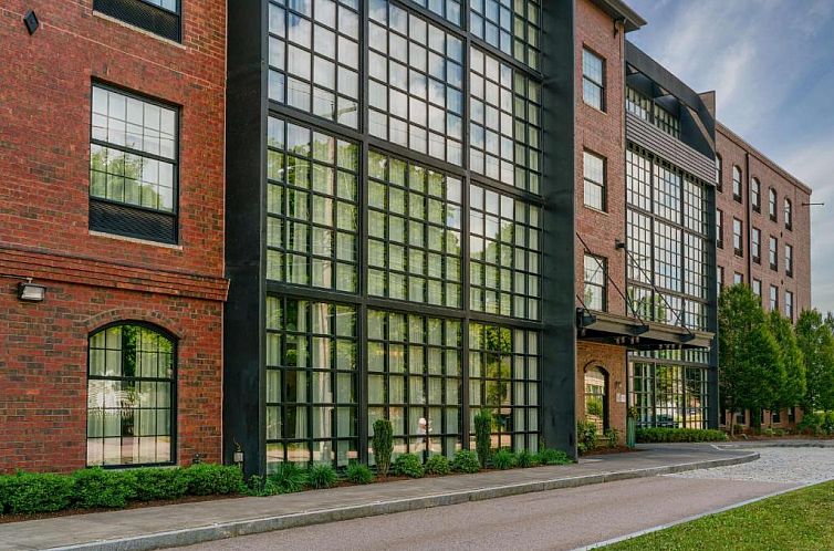 NYLO Providence Warwick Hotel, Tapestry Collection by Hilton