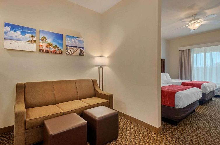Comfort Inn & Suites Fort Myers Airport