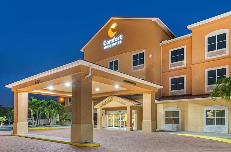 Comfort Inn & Suites Fort Myers Airport