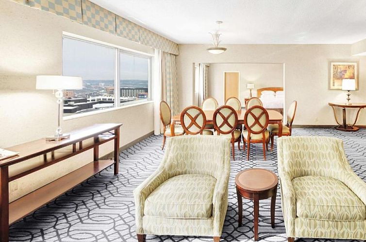 DoubleTree by Hilton St Paul Downtown