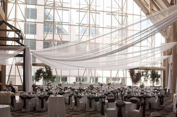 DoubleTree by Hilton St Paul Downtown