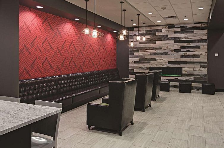 DoubleTree by Hilton St Paul Downtown