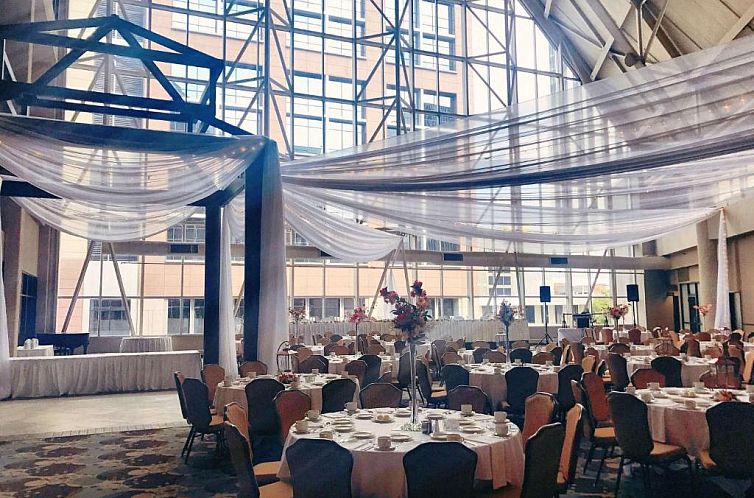 DoubleTree by Hilton St Paul Downtown