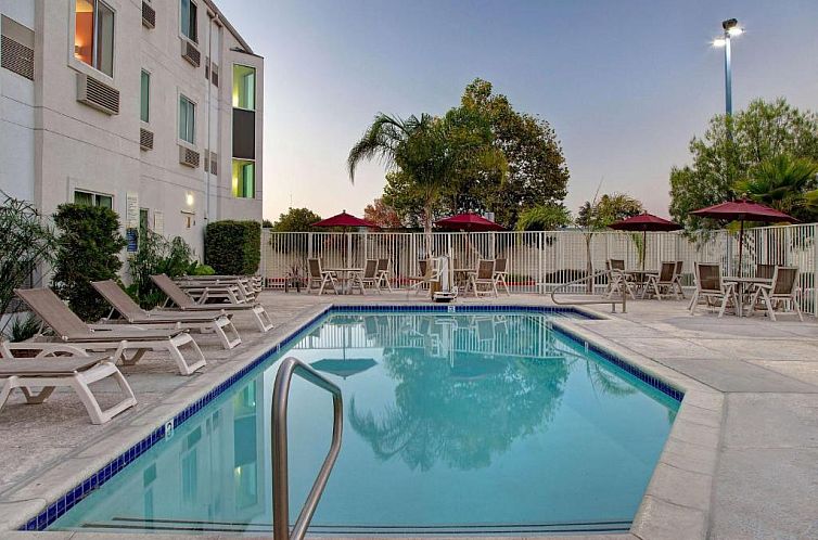 Motel 6-Gilroy, CA