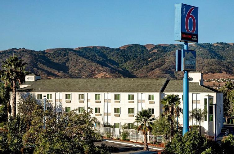 Motel 6-Gilroy, CA
