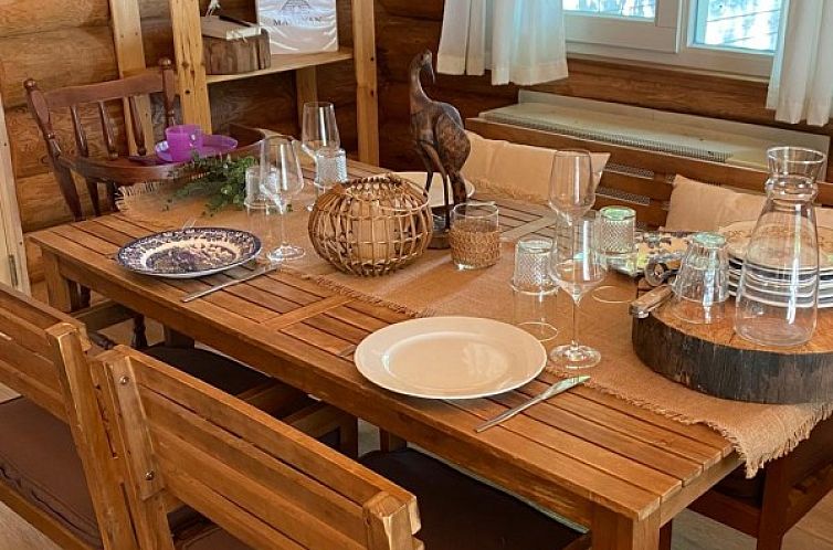 Knus boomstamhuisje op De Schatberg