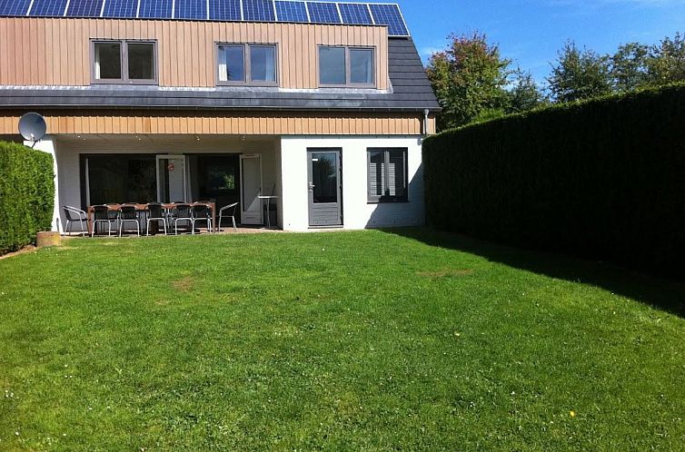 Ruim vakantiehuis L010 met terras in Valkenburg, Zuid Limburg.