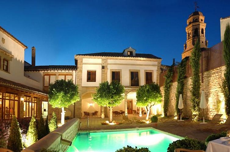 Hotel Puerta de la Luna