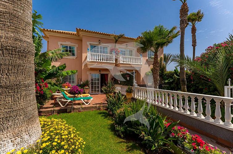 Apartamentos Los Delfines