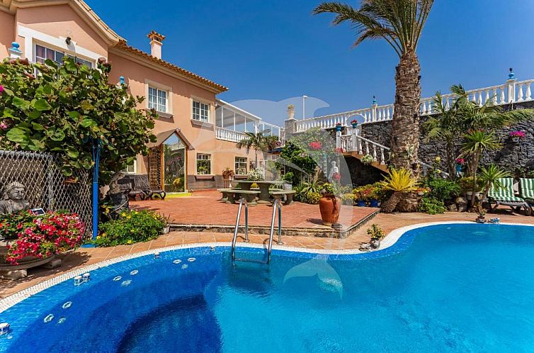 Apartamentos Los Delfines