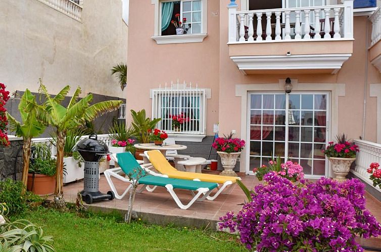Apartamentos Los Delfines